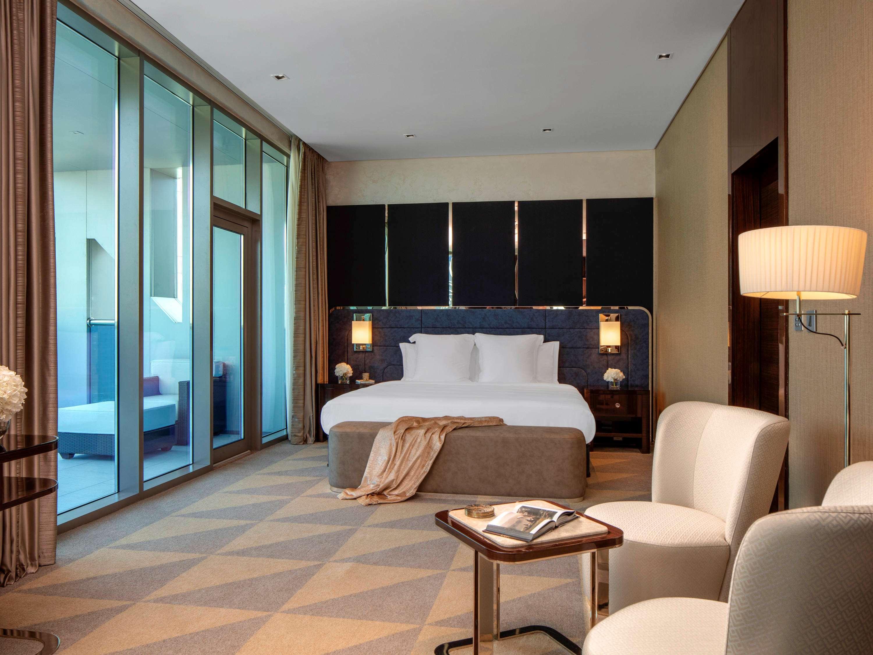 Hyde Hotel Dubaj Exteriér fotografie A bedroom at the hotel